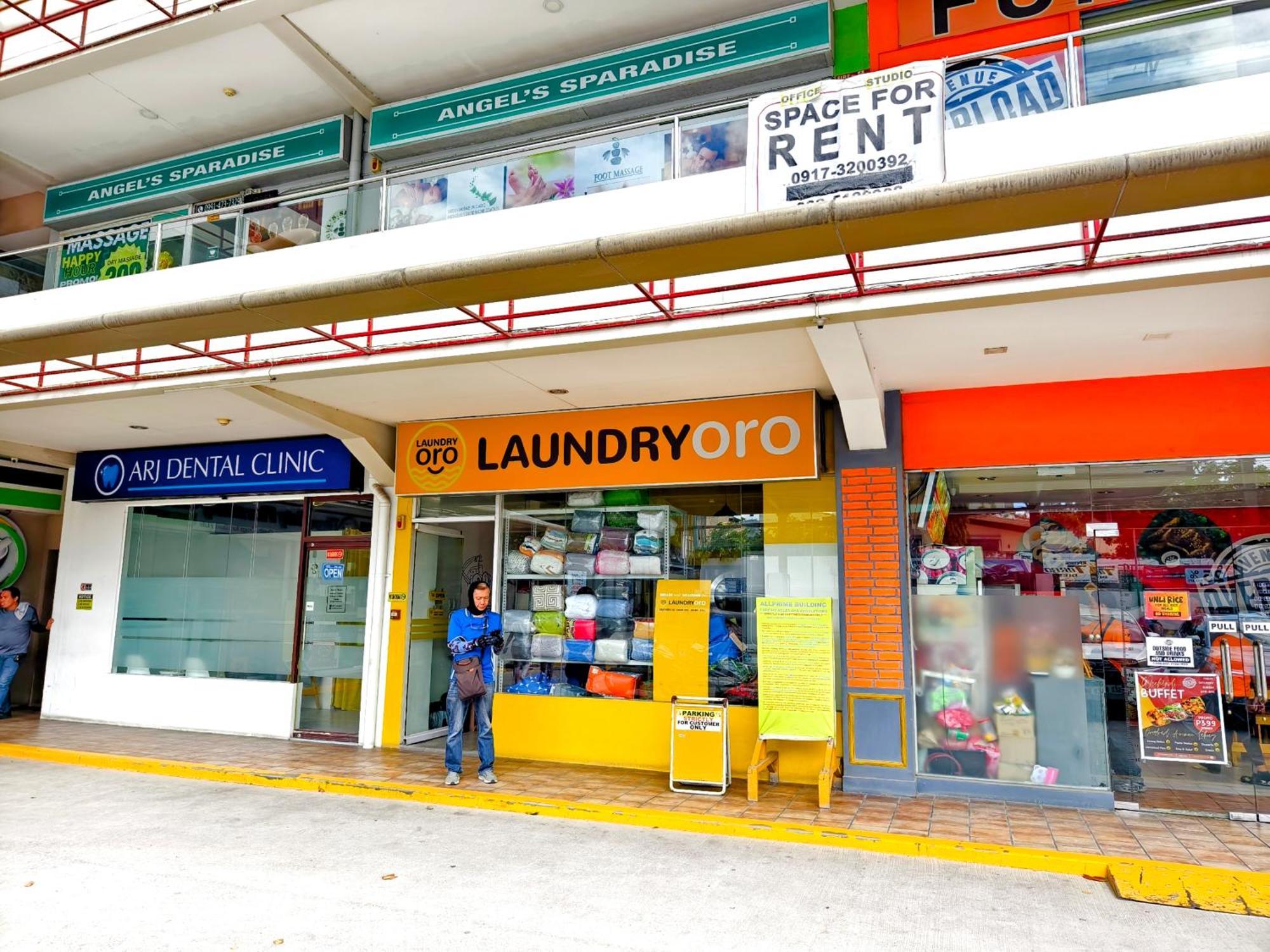 Townhouse 4br In La Guardia Near It Park Holiday home Cebu